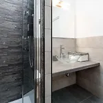 דירה White Terrace Ostilia רומא