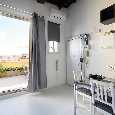 White Terrace Ostilia Appartement *